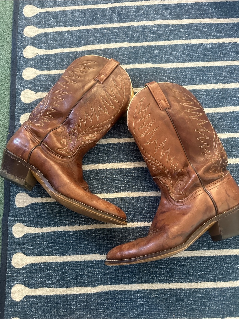 Vintage Acme cowboy boots